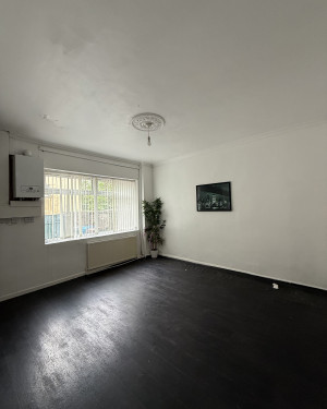 5 Napier Street West